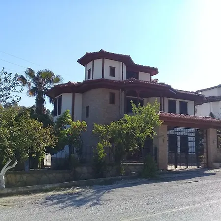 Ophelia Villa